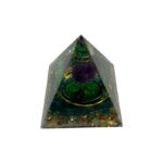 piramide-fondo-verde2